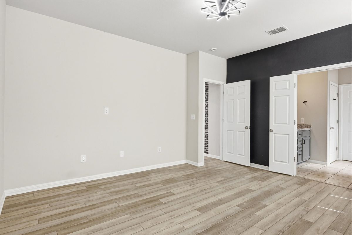 Building Photo - 6400 Mary Lewis Dr