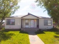 Building Photo - 1/2 Month Free!!! Cozy one bedroom one bathroom duplex located off of Keystone and Seventh Street...