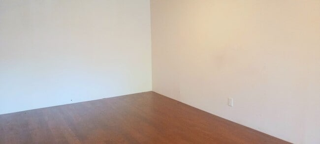 Building Photo - Spacious Home by Carson River