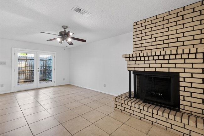 Building Photo - 14381 Still Meadow Dr