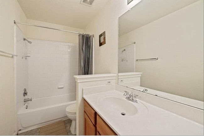 Building Photo - 15305 Mimebark Way
