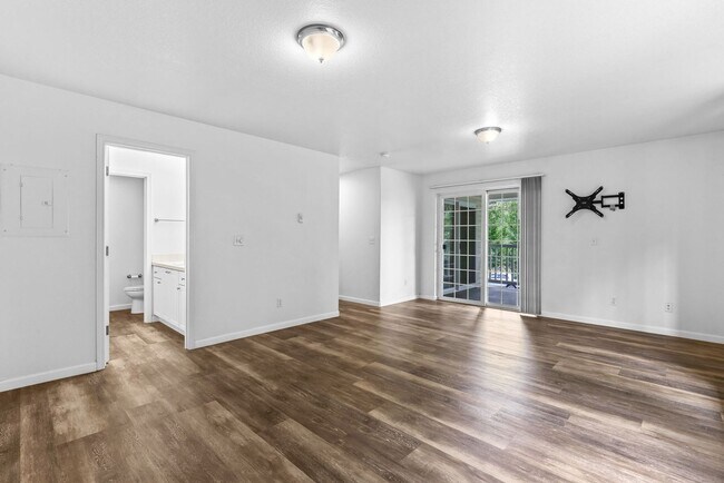 Building Photo - Luxury Loft Apartment- Downtown Canby