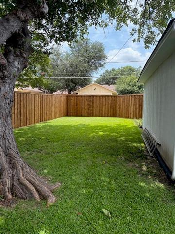 Building Photo - 7726 Dentcrest Dr