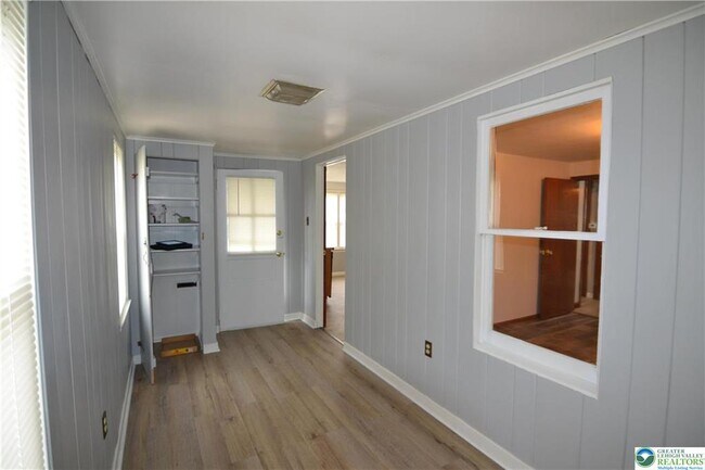 Building Photo - 353 West St