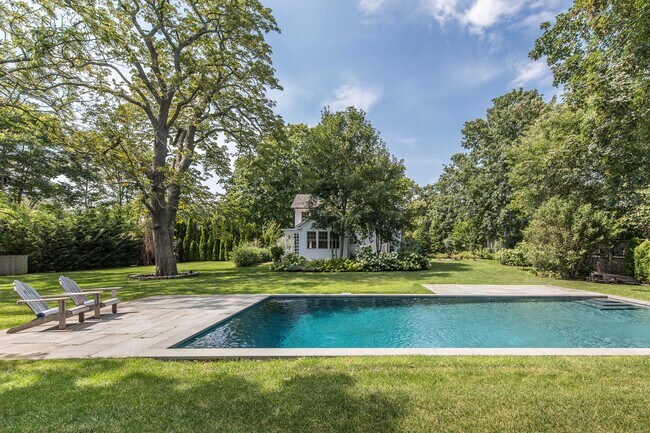 Building Photo - 274 Main St