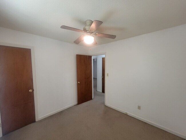 Building Photo - 2803 Ptarmigan Rd