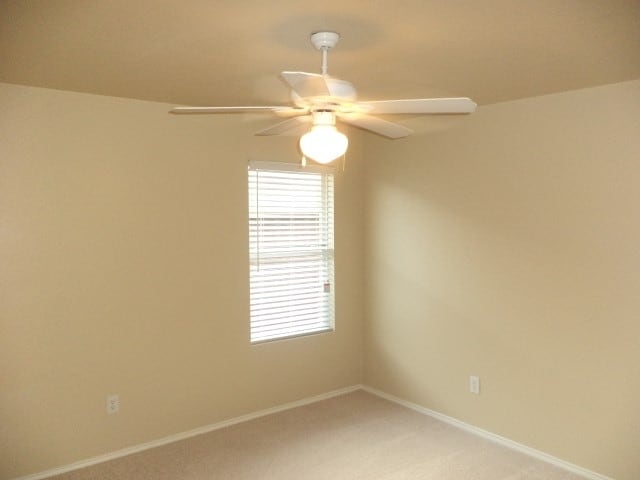 Building Photo - 1405 Sun Breeze Dr