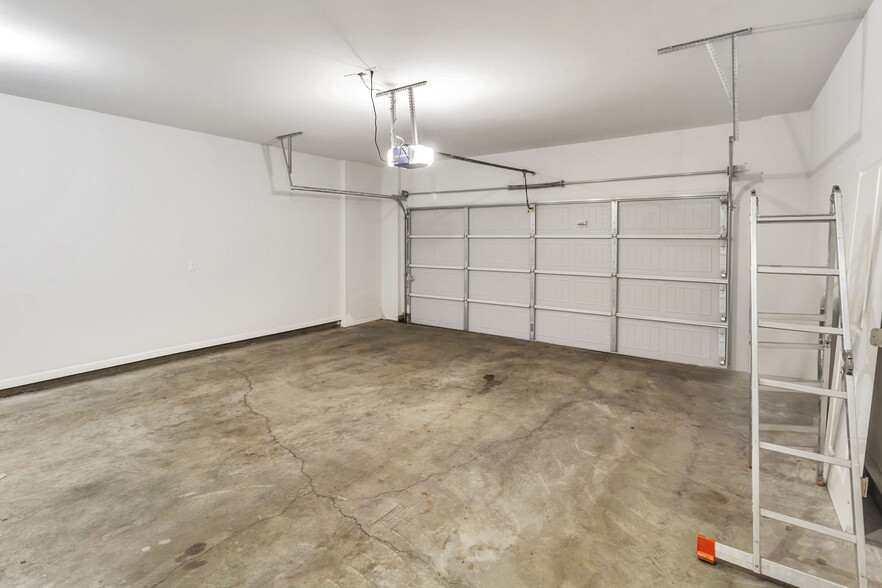 Building Photo - 3455 Pickens St