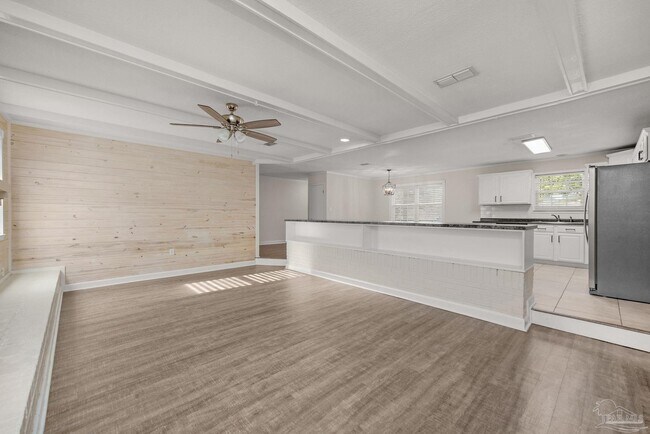 Building Photo - 4490 FL-87