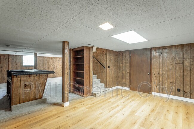 Building Photo - 508 Briar Park Ln
