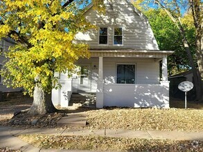 Building Photo - 209 W Republic St