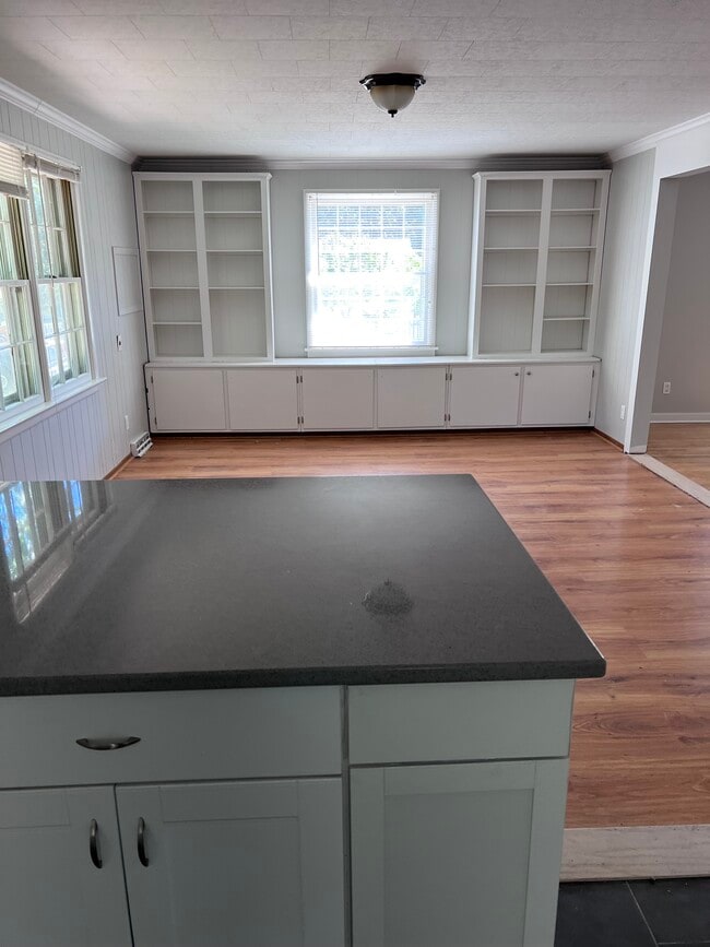 Kitchen/Bar Seating - 1608 Brigham Rd