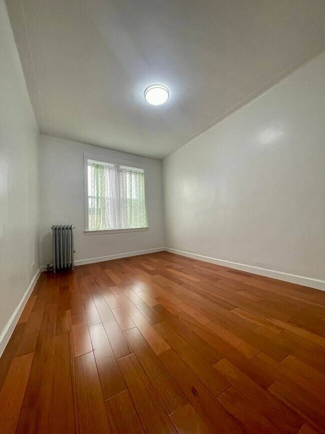 Building Photo - 1690 Flatbush Ave
