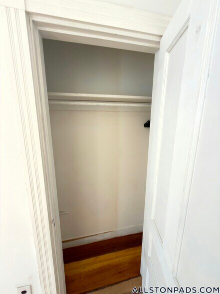 Building Photo - 45 N Beacon St