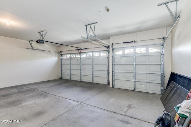 Building Photo - 5235 E Herrera Dr