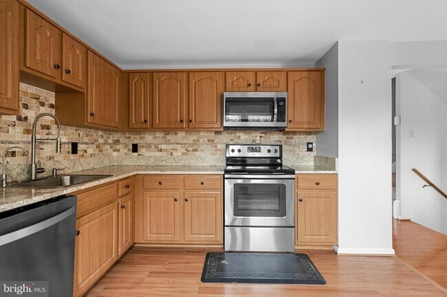 Building Photo - 9071 Loreleigh Way