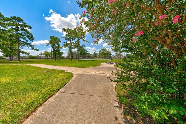 Building Photo - 7115 Drowsy Pine Dr