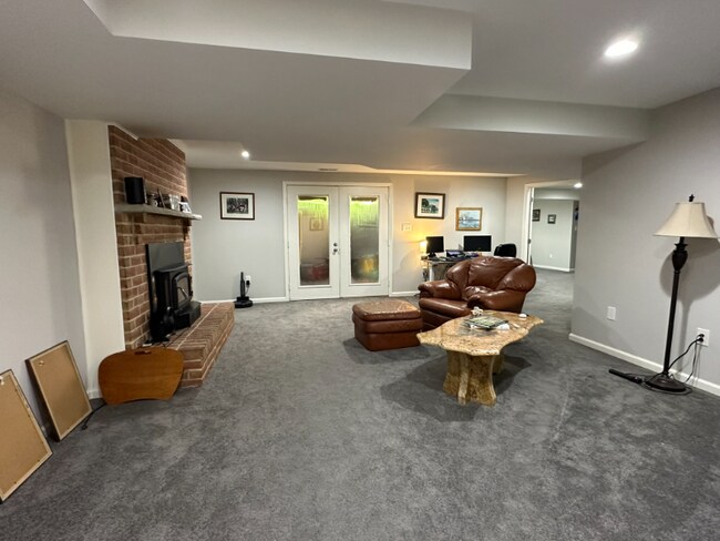 Building Photo - 13216 Chestnut Oak Dr