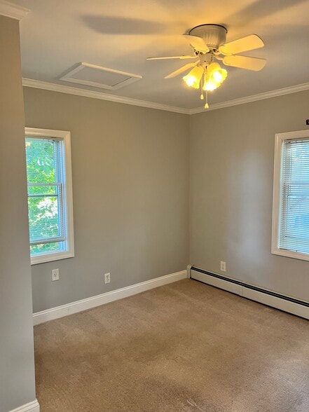 Building Photo - 22 Andrews St