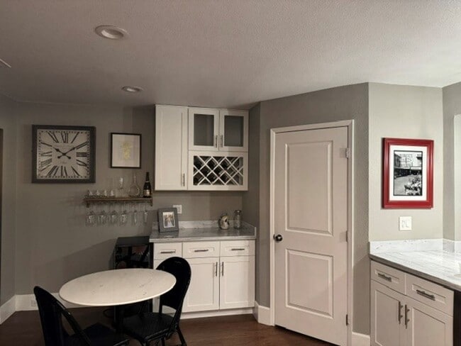 Building Photo - Gorgeous 3-Bedroom House in Gold River wit...