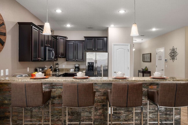 Building Photo - 1479 Moon Valley Dr