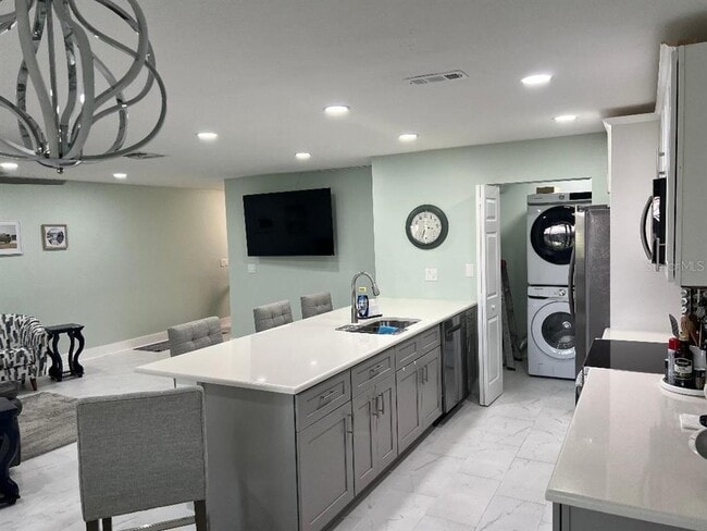 Building Photo - 1220 13th Cir SE