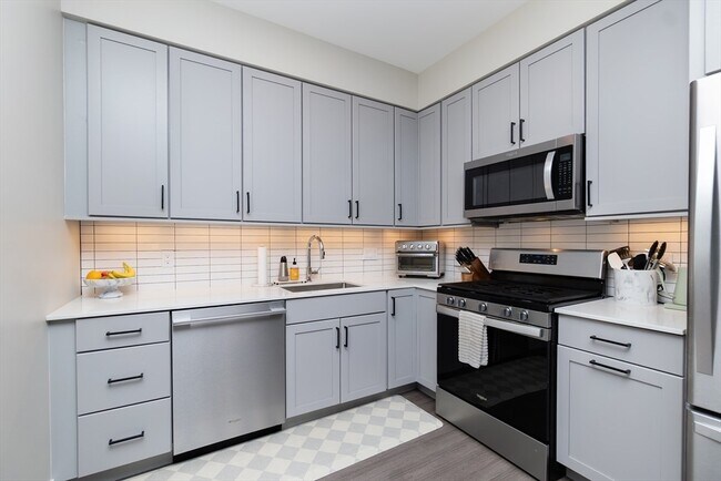 Building Photo - 11 Walley St