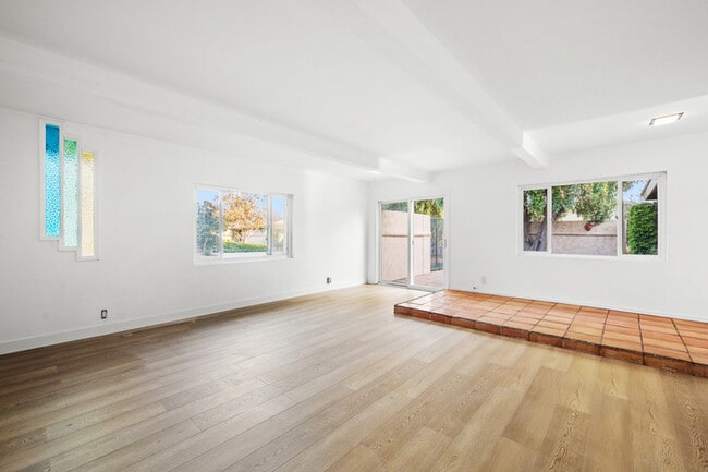 Building Photo - Spacious 4BR 2BA Home in Prime Glendora
