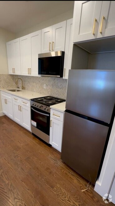 Building Photo - 3679 Paulding Ave