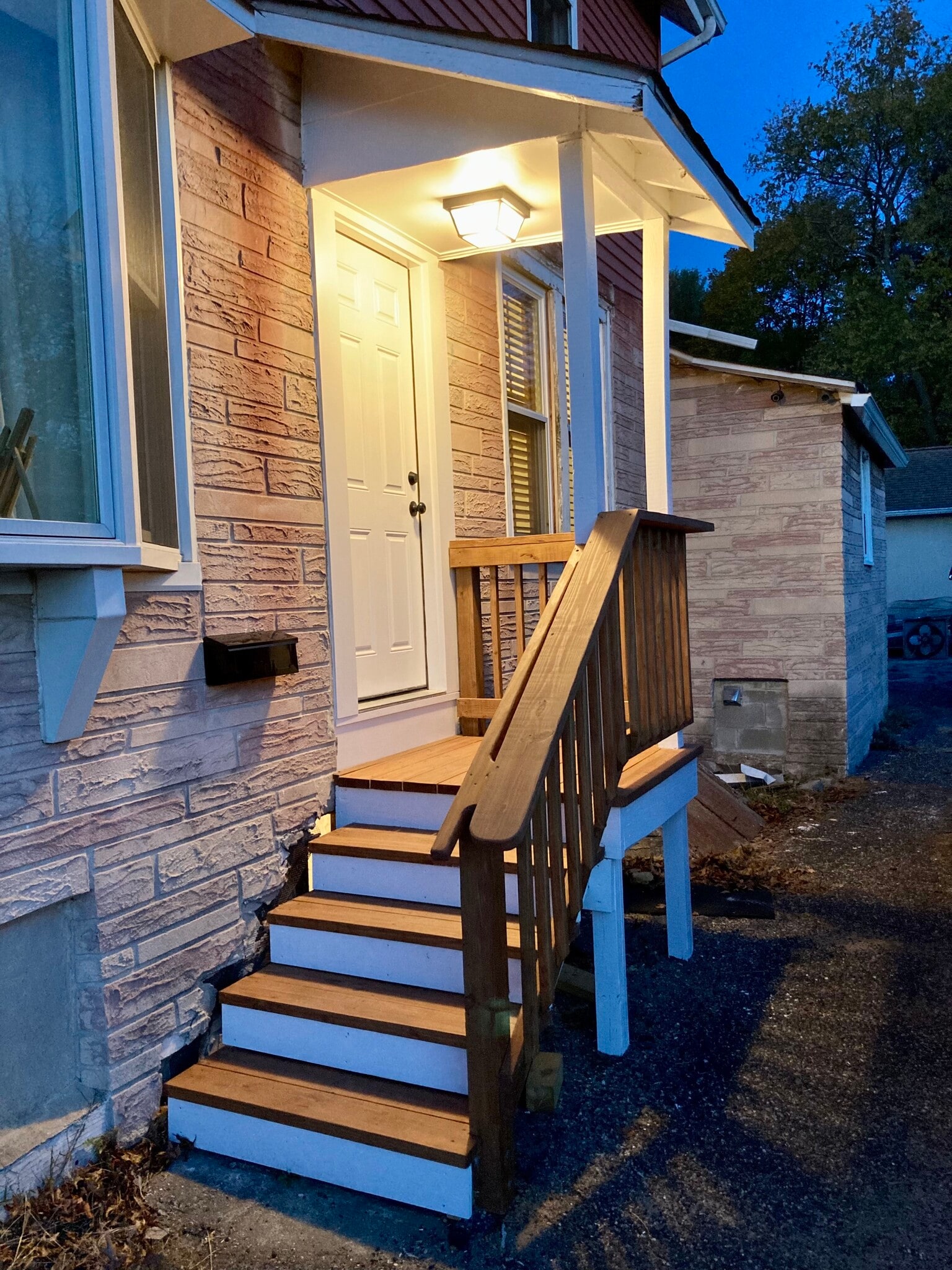 Building Photo - 502 Bell Rd