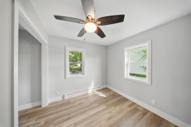 Building Photo - 341 Highland Ave Ext