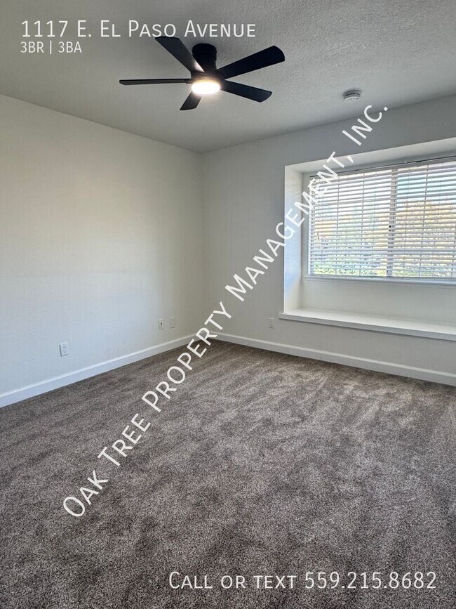 Building Photo - 1117 E El Paso Ave