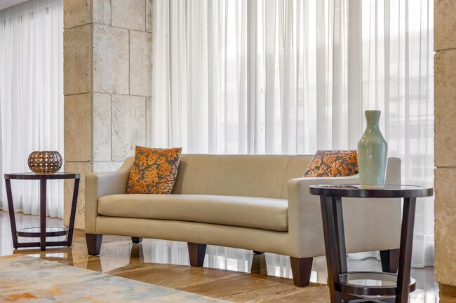 Building Photo - 1950 S Ocean Dr