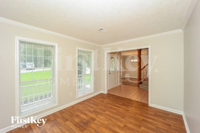 Building Photo - 11685 Heritage Dr