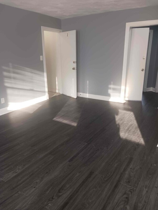 Building Photo - 4013 Hilton Rd