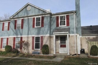 Building Photo - 24627 Lake Meadow Dr