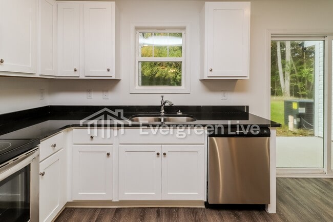 Building Photo - 147 Arizona Pl NW