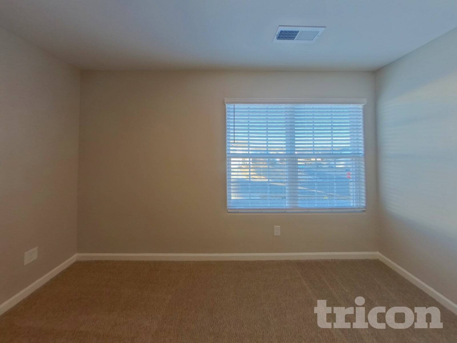 Building Photo - 4354 One Mile Wy