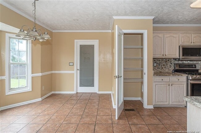 Building Photo - 1131 Curry Ford Dr