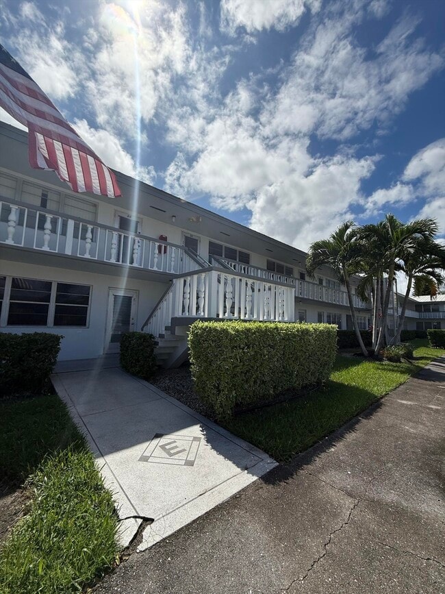 Primary Photo - 89 Northampton St