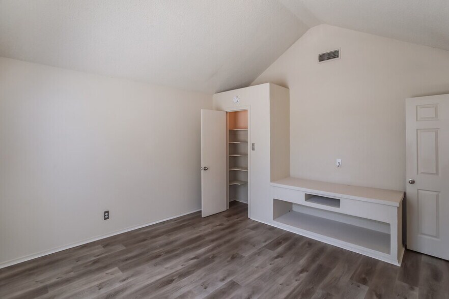 Building Photo - 58 Robins Nest Dr