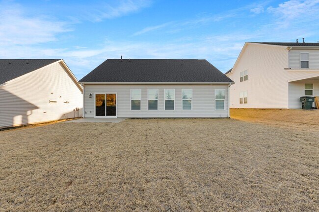 Building Photo - Beautiful 4 Bedroom Home