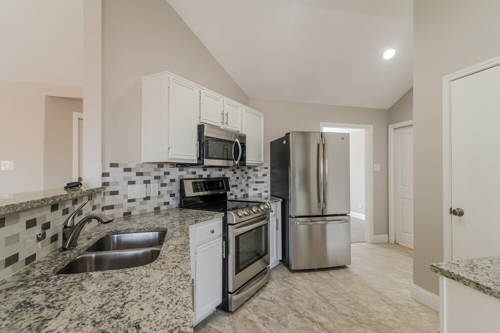 Building Photo - 912 Blewitt Dr