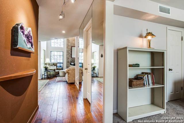 Building Photo - 14110 Vistawood-