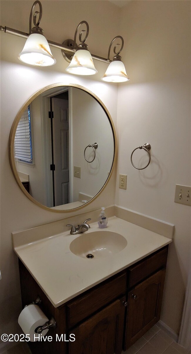 Building Photo - 456 Egret Dr