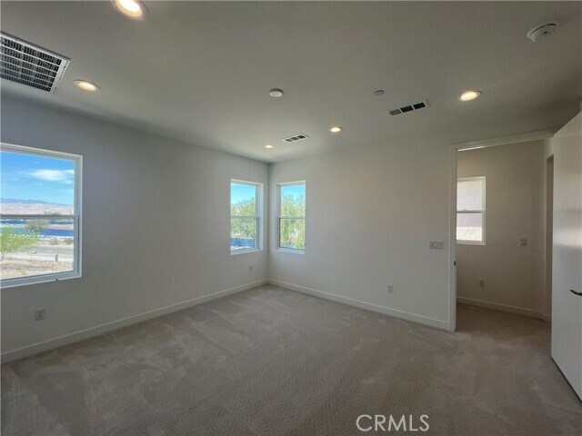 Building Photo - 36318 Warren Dr