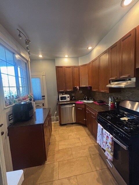 Building Photo - 851 N 3rd St