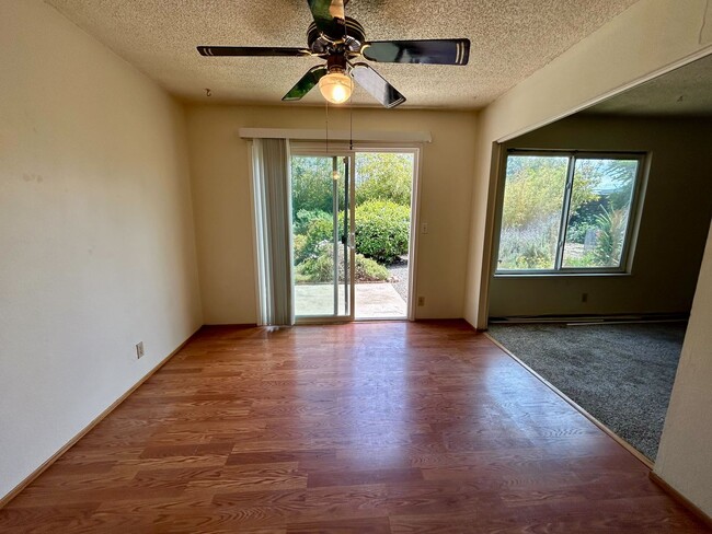 Building Photo - Spacious 3-Bedroom Home in Southtown Vacav...