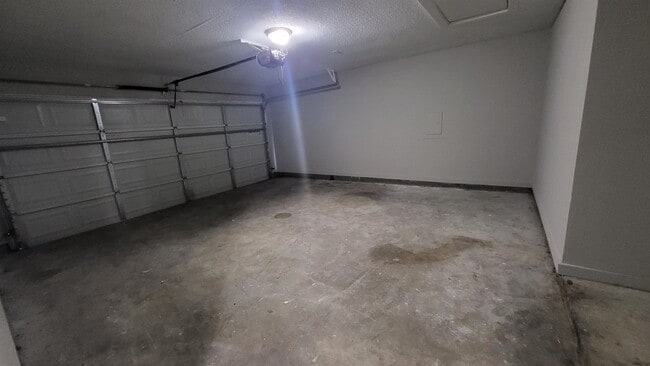 Building Photo - 2577 Reese Lake Cir