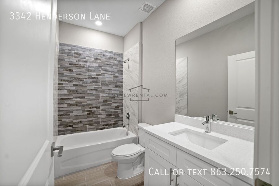 Building Photo - 3342 Henderson Ln